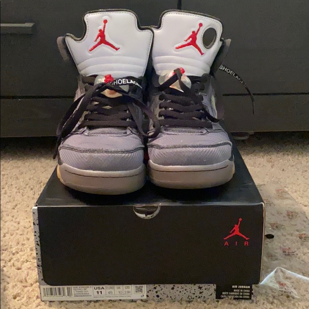 OW Jordan 5 musin. Size 11